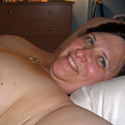 Naked pics of an amateur wife