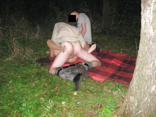 amateur outdoor threesome