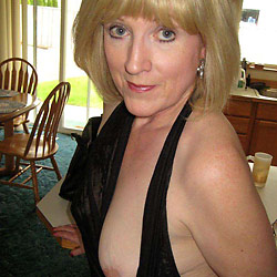 Hot MILF wife naked on camera
