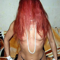 Nude MILFs and naked wives