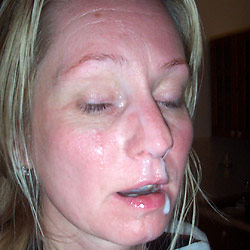Nudes and sex pics from the MILF