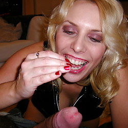 Real MILF sex pics