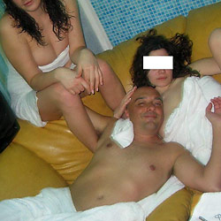 Hot amateur orgy at the hot tub