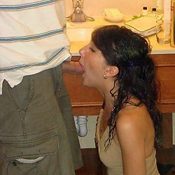 Nude MILFs and naked wives