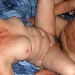 Nude MILFs and naked wives