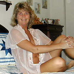 Real MILF sex pics