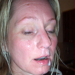 Cuck MILF loves big black cocks
