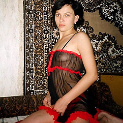 MILF slut gets naked in public
