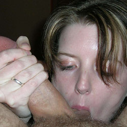 Hot MILF wife naked on camera