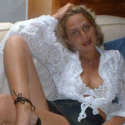 Hot MILF wife naked on camera
