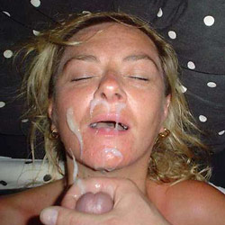 Hot MILF wife naked on camera