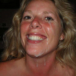 Hot MILF wife naked on camera