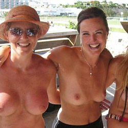 Real MILF sex pics