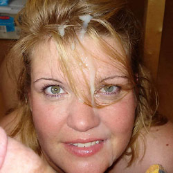 Hot MILF wife naked on camera