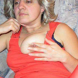 Sex photos of nude wives and amateur MILFs
