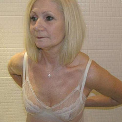 Hot MILF wife naked on camera