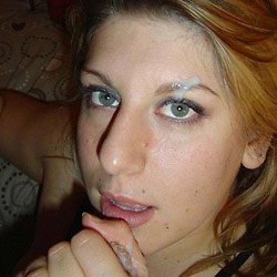 Sex selfies from this hot mature wife