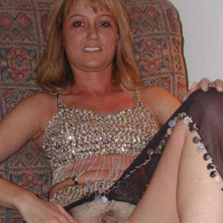 Sex photos of nude wives and amateur MILFs