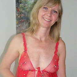 Swinger mom fucked in an orgy