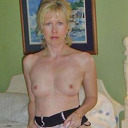 Hot MILF wife naked on camera