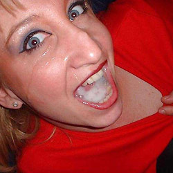 Sex selfies from this hot mature wife