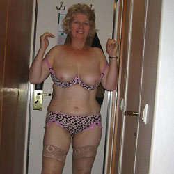 Real MILF sex pics