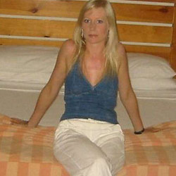 Swinger mom fucked in an orgy