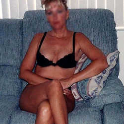 Amateur bride fucked on the honeymoon