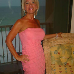 Real MILF sex pics