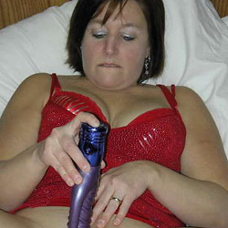 Cuck MILF loves big black cocks