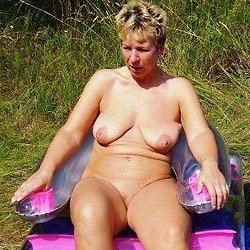 Sex photos of nude wives and amateur MILFs