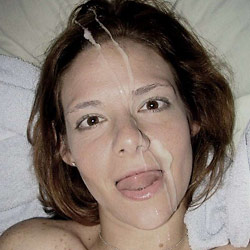 MILF slut gets naked in public