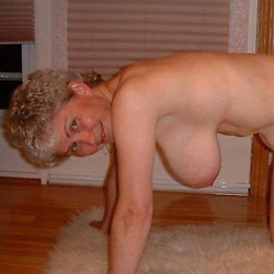 Real MILF sex pics