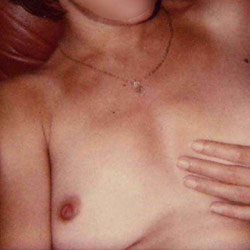 Nude MILFs and naked wives