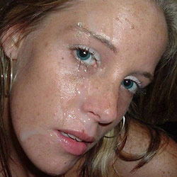 Nude MILFs and naked wives