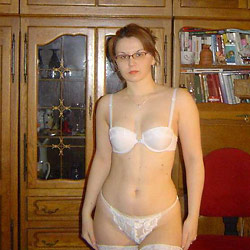 Hot MILF wife naked on camera
