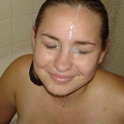 Nude MILFs and naked wives