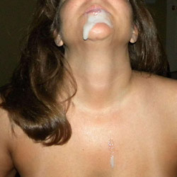 Nude MILFs and naked wives