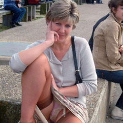 Hot MILF wife naked on camera
