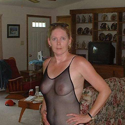 Hot MILF wife naked on camera
