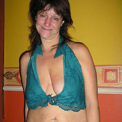 Hot MILF wife naked on camera