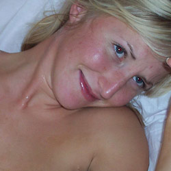Amateur bride fucked on the honeymoon