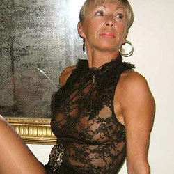 Real MILF sex pics