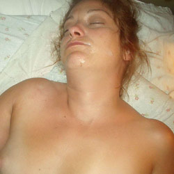 Nude MILFs and naked wives