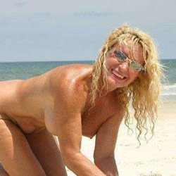 Real MILF sex pics