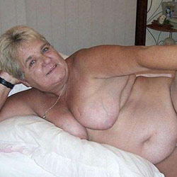 Real MILF sex pics