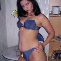 Hot MILF wife naked on camera