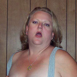 Sex photos of nude wives and amateur MILFs