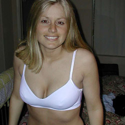 Amateur bride fucked on the honeymoon