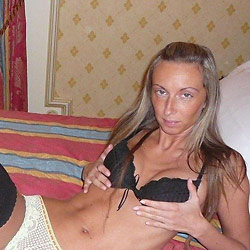 Hot MILF wife naked on camera